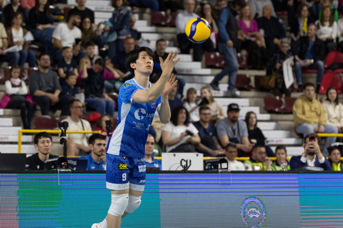 垂水優芽が大阪ブルテオンに合流！ イタリア語を交え笑顔で挨拶する姿